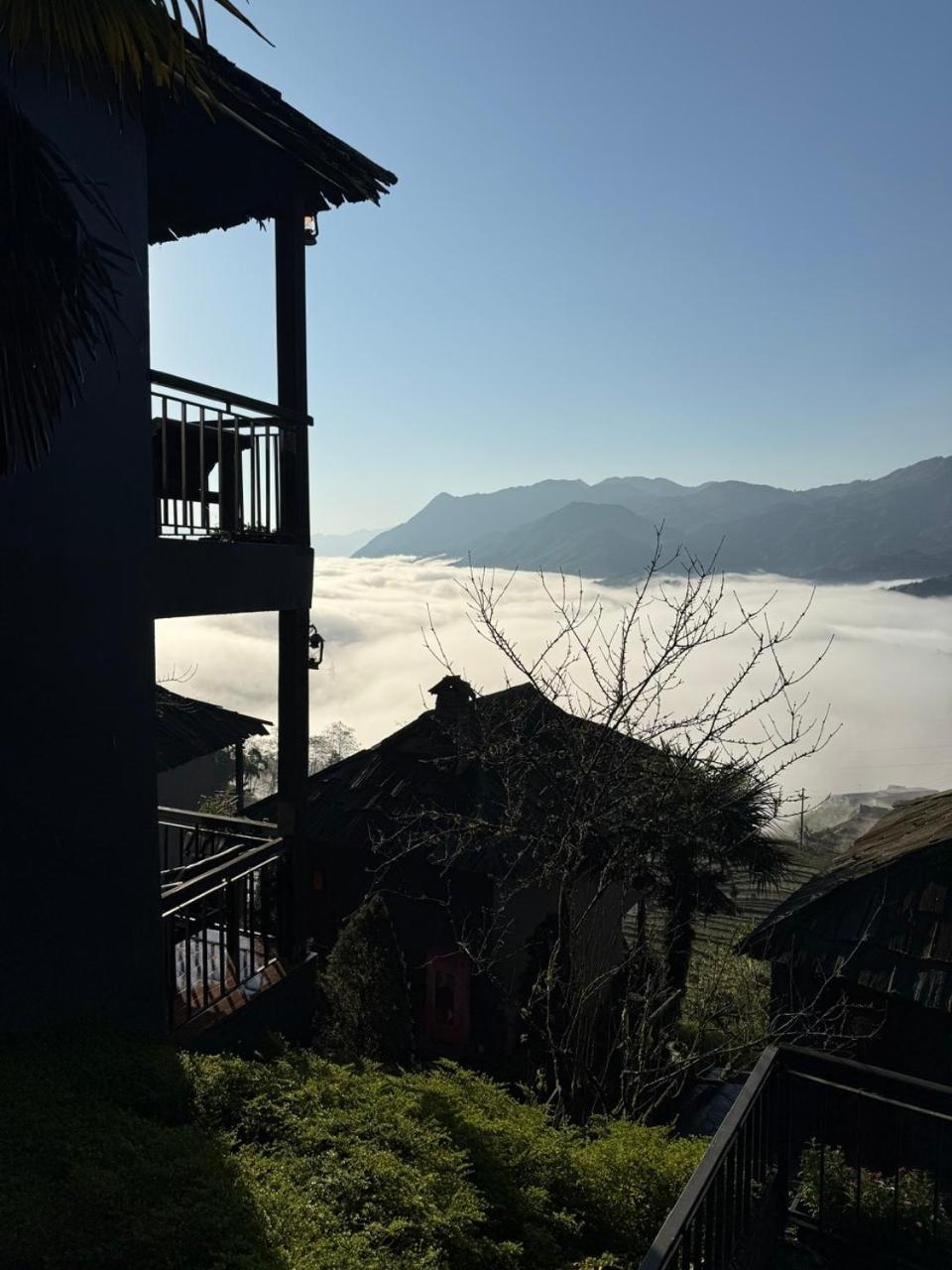 The Mong Village & Station touristique